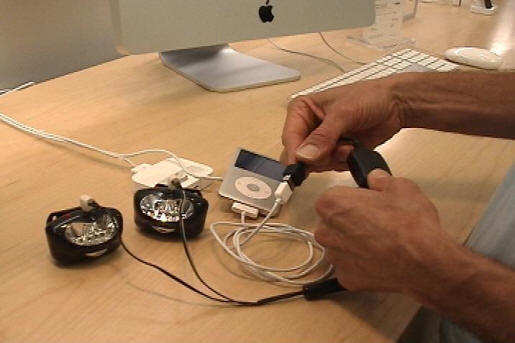 Charge iPod Classic 80GB/160GB, with EL8 Solar Headlamp